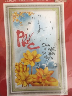 Tranh thêu đồng hồ