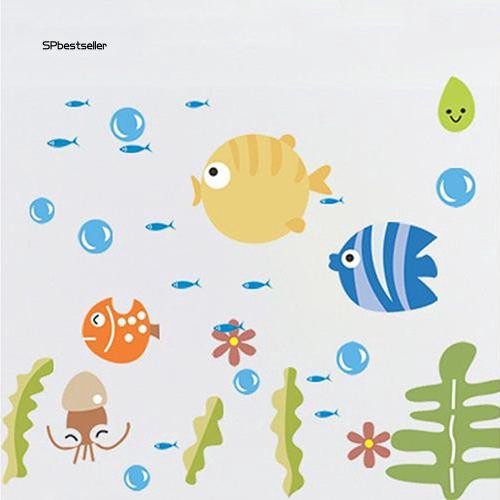 Sticker dán tường họa tiết hình con cá theo phong cách hoạt hình