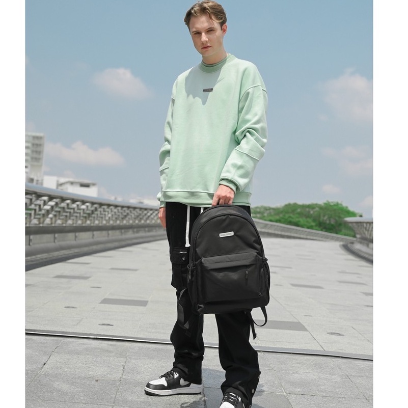 Balo Basic SAIGONSWAGGER® Chất liệu chống thấm trượt nước SGS Everyday Backpack, Ngăn Chống Sốc Lap 15inch