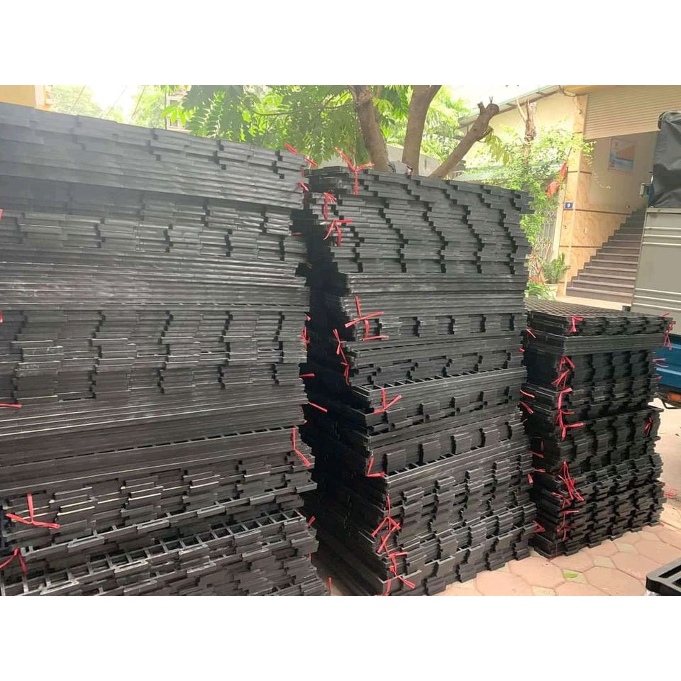 VỈ nhựa lót sàn 95cm *95cm