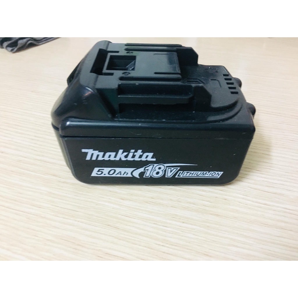 Vỏ pin makita 18V có báo đèn