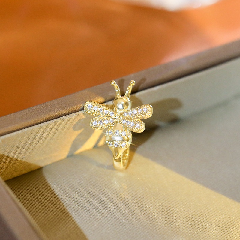 Bông Tai Mạ Vàng 18K Hình Ong Đính Đá Xinh Xắn Thời Trang Cho Nữ