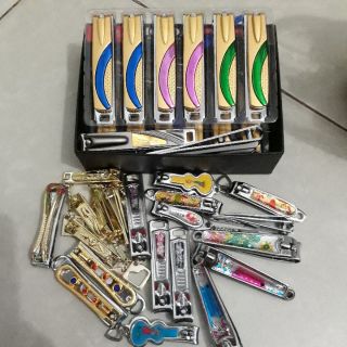 BẤM MÓNG TAY CÁC LOẠI
