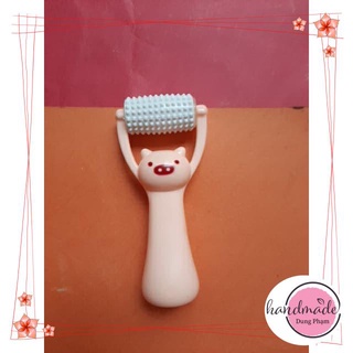 Cây lăn massage nâng cơ mặt gấu mini