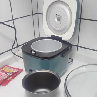 Nồi Cơm Điện JIASHI 1.2L