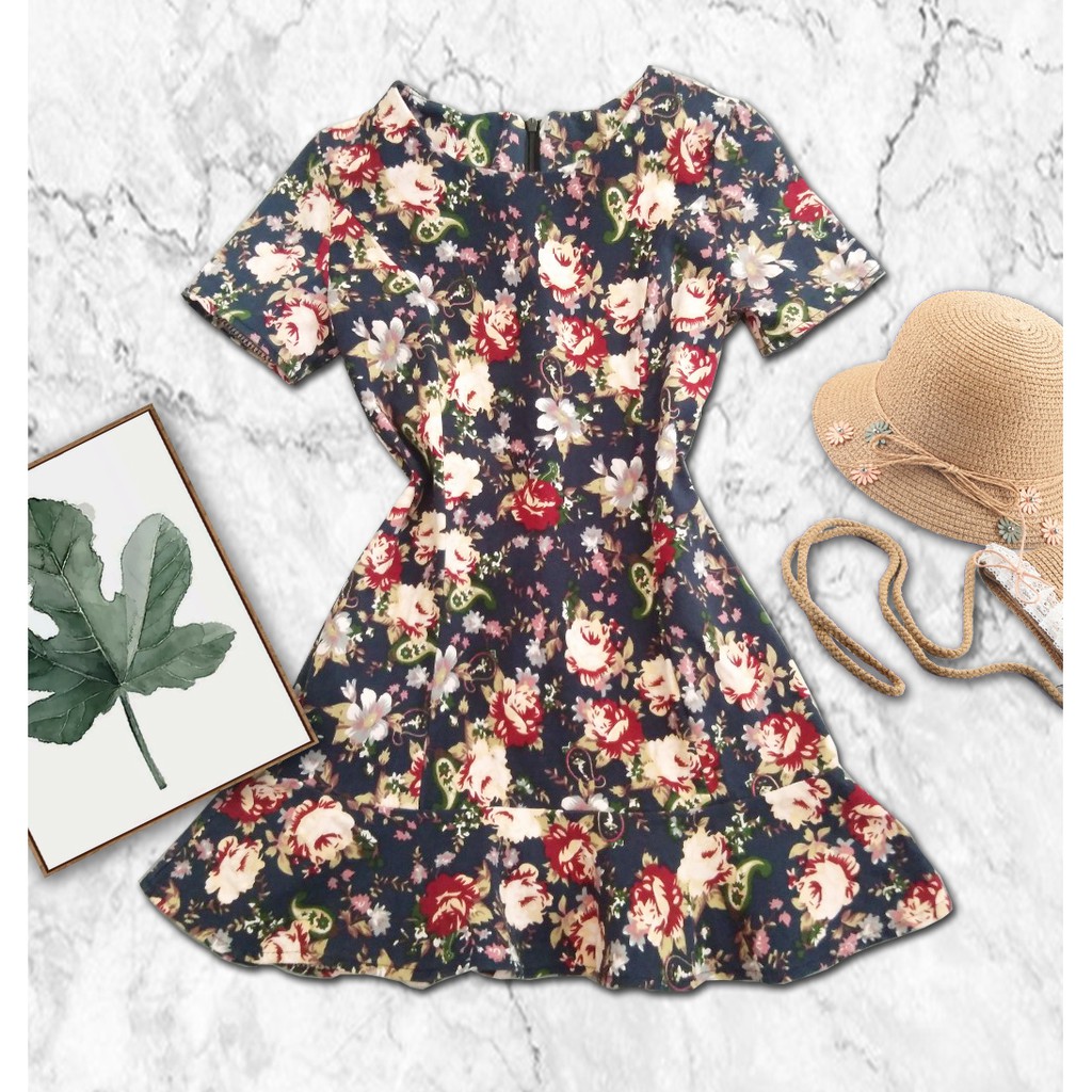🎄 VÁY HOA NGẮN XÒE ULZZANG 🎄 - Size đến 50kg - Màu đen hoa nhí vừa chất cotton dày dặn - cổ chữ V tay ngắn xinh xắn