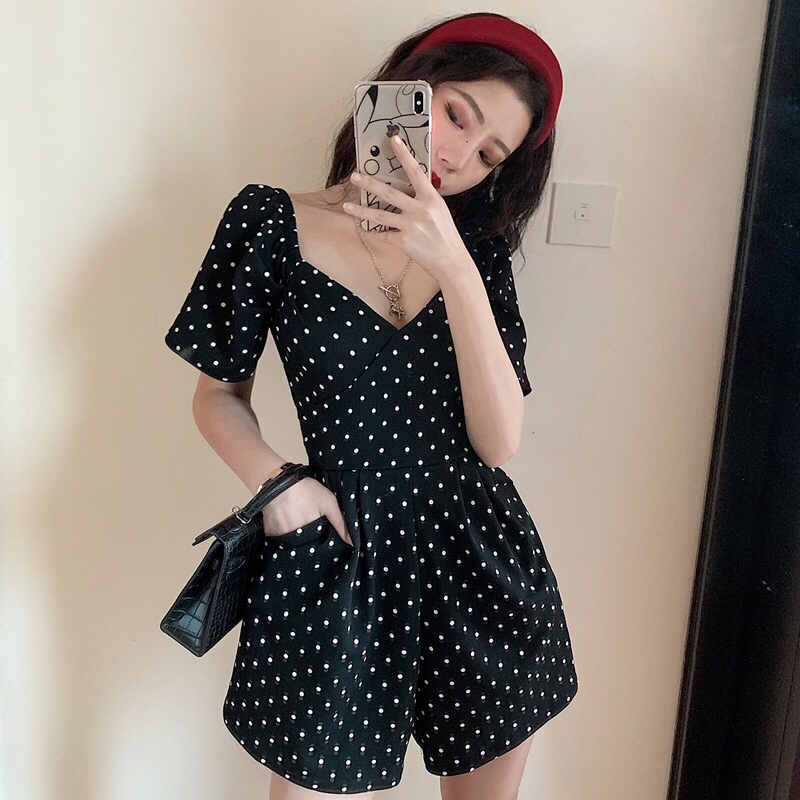 Jumpsuit chấm bi