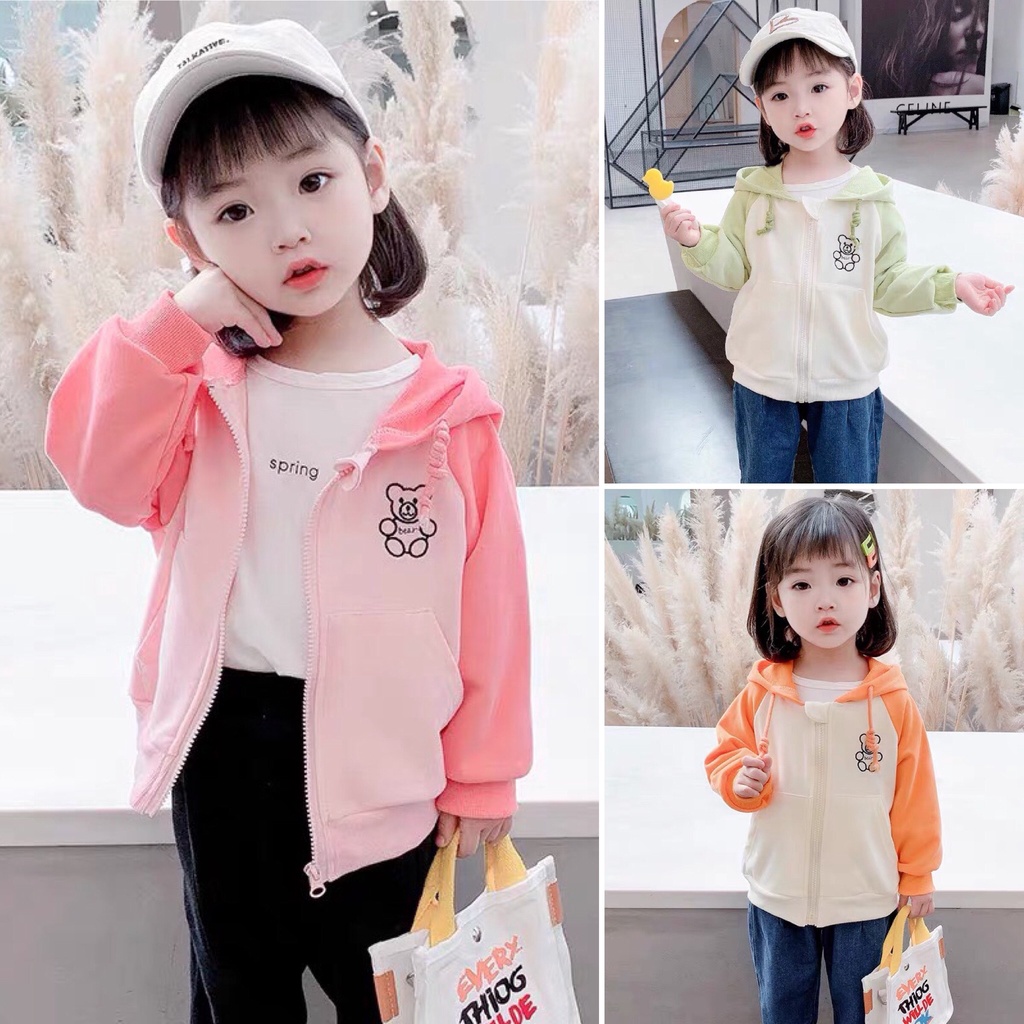 Áo khoác dài tay có mũ trùm đầu dành cho bé gái, chất vải da cá mềm mịn, mặc mát, khả năng đàn hồi và co giãn tốt