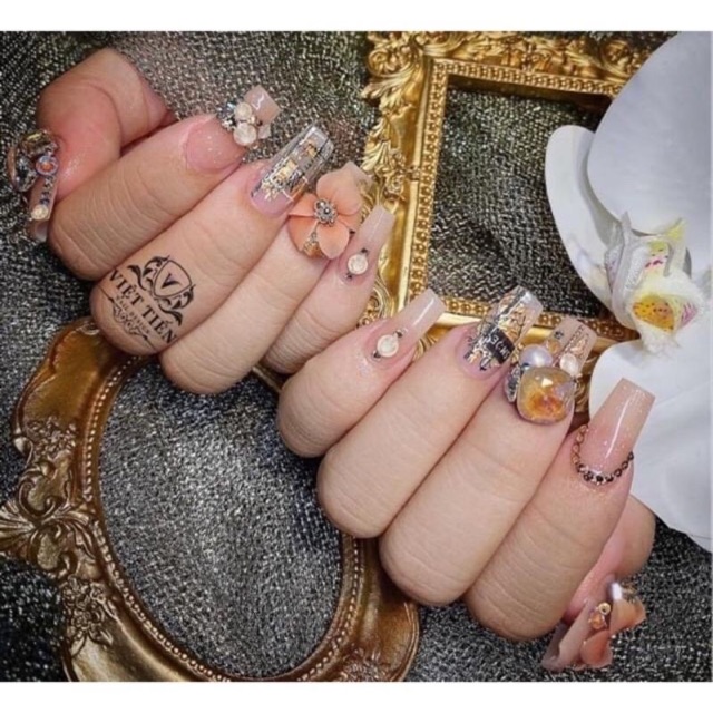 Khung chụp ảnh Nail