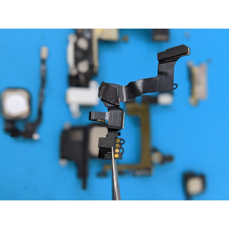 Cụm dây camera trước ip 5 / 5c / 5s / 6 / 6s / 7 / 8 plus zin tháo máy