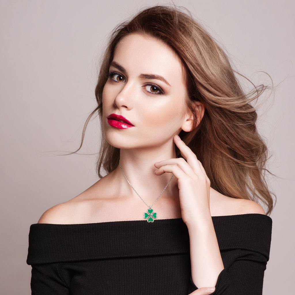 Vòng cổ mặt cỏ ba lá may mắn cho nam và nữ