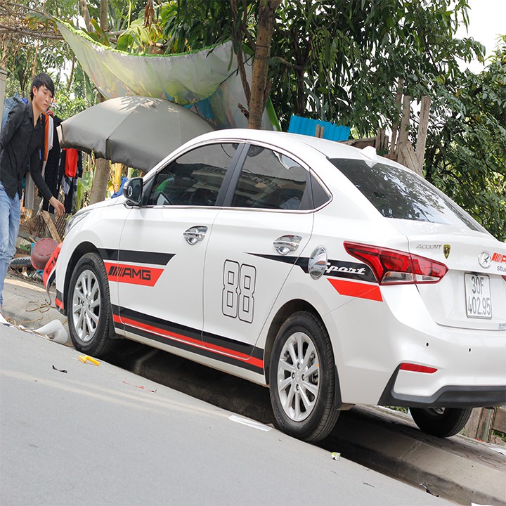 Tem dán sườn xe mazda3