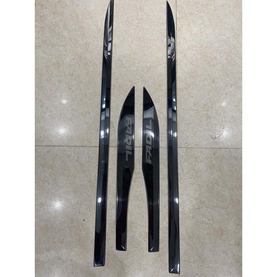 Ốp nẹp sườn xe Vinfast Fadil 2018 2019 2020 2021 Chất liệu Inox Cao Cấp, Kiểu dáng thể thao cá tính