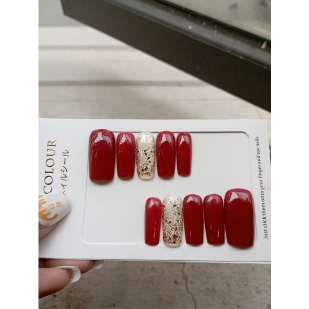 Nailbox thiết kế tone đỏ noel