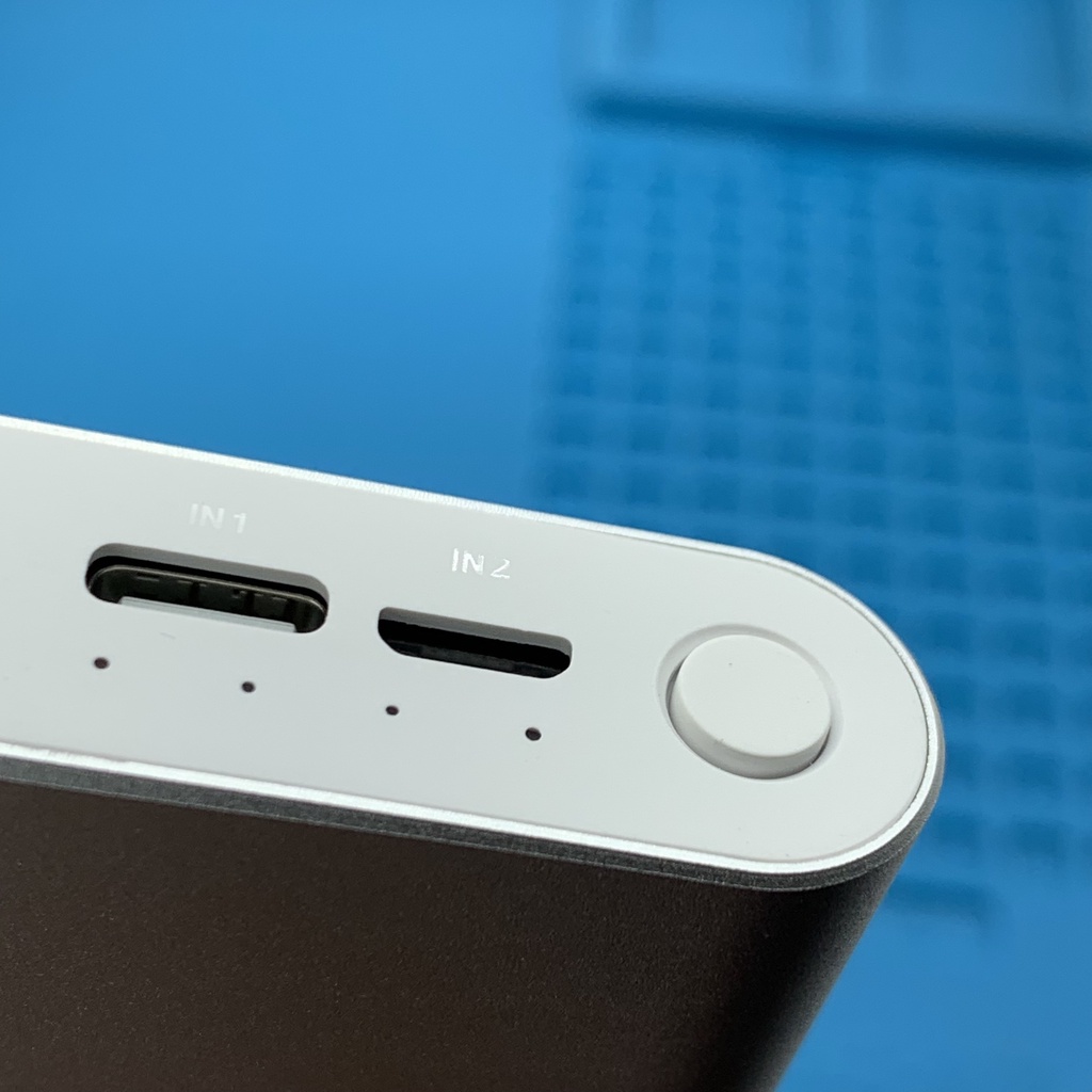Sạc dự phòng Xiaomi Gen 3, Pin dự phòng sạc nhanh dung lượng 10000mAh chính hãng XIAOMI vỏ nhôm nguyên khối