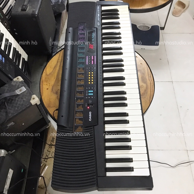 Đàn Organ Casio CTK-520L. Đàn chính hãng, ngoại hình đẹp, sử dụng hoàn hảo