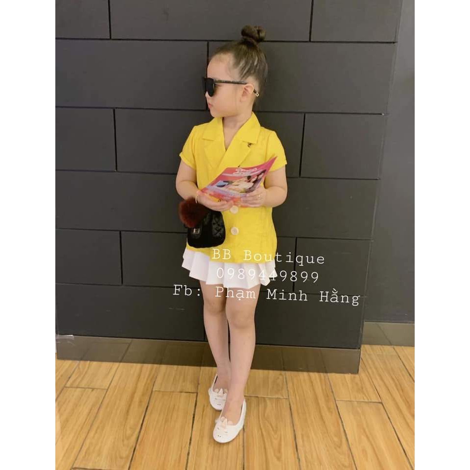 Set vest vàng cho bé gái