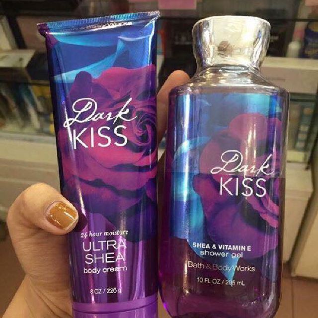 Dưỡng thể Dark Kiss Bath Body Works Ultra Shea Body Cream 226g