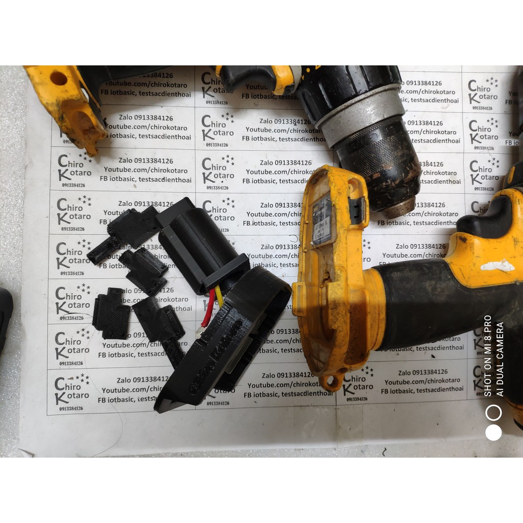 Đế chuyển pin máy khoan, vit Dewalt 14.4V XR và XRP pin NiCD sang dùng hộp pin cài Makita