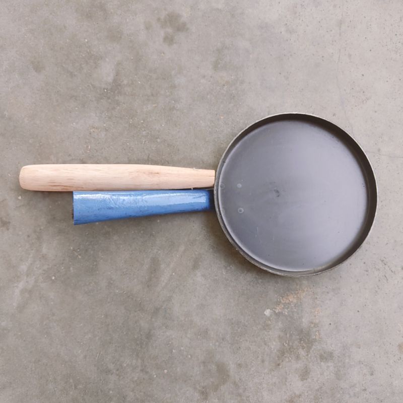 Khuôn bánh xèo miền Trung có tay cầm đường kính 17cm loại dày GIÒN BÁNH KHÔNG DÍNH-