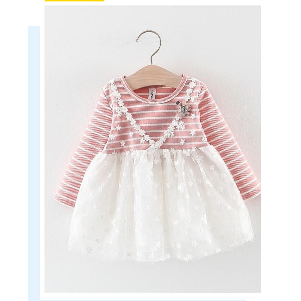 váy thu đông bé gái họa tiết kẻ phối ren trắng thêu hoa xinh xắn size 0-3 tuổi VT04