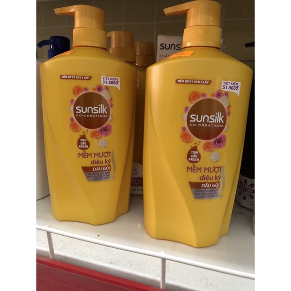 Dầu gội Sunsilk mềm mượt diệu kỳ lọ 900g