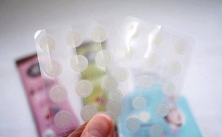 Miếng dán mụn 42+42 miếng khuyến mãi