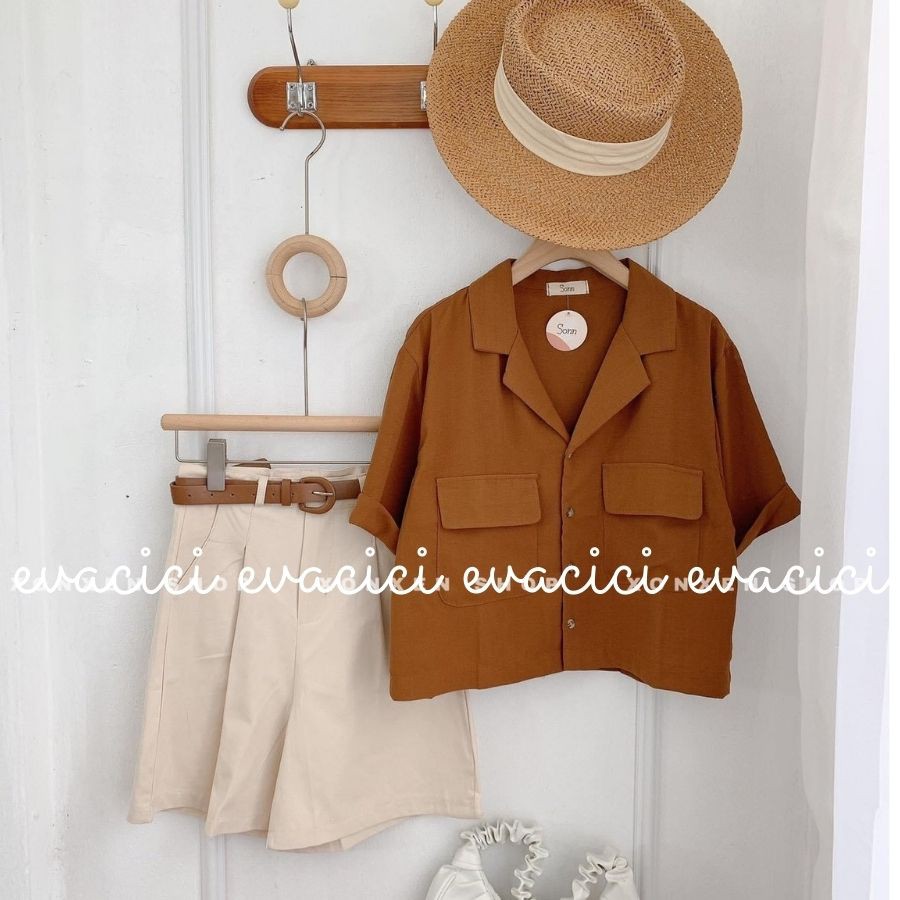 Áo sơ mi xonxen shop cổ vest croptop trẻ trung. Áo sơ mi nữ cổ vest túi ngực croptop