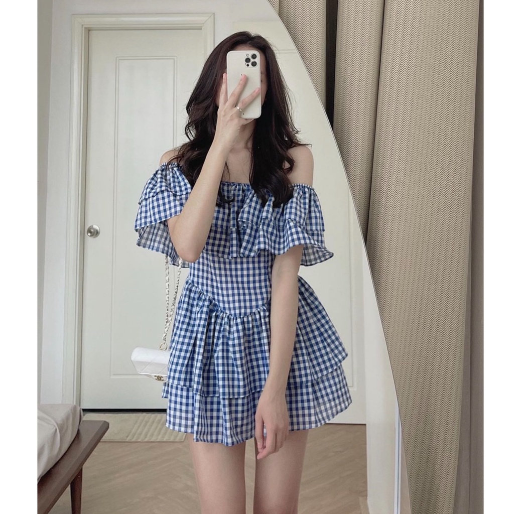 Váy trễ vai bèo chiết eo kẻ caro xanh bồng bềnh, Đầm kẻ mùa hè rực rỡ kozoda D46