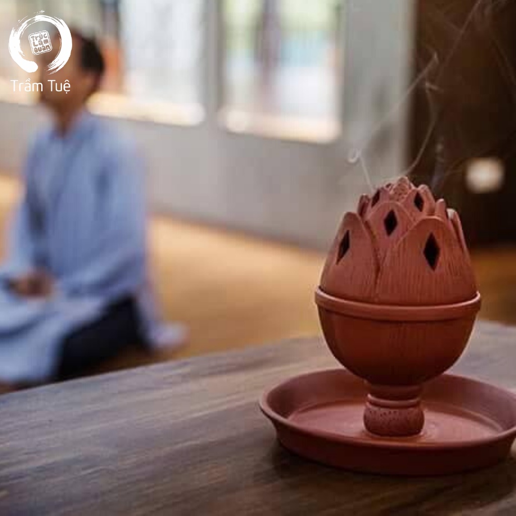 Than hoạt tính dạng viên đốt Xông Trầm Hương, Thảo Mộc, Gói 10 Viên, Ít Khói, Không Mùi, Mồi Nhanh, Cháy Lâu, Giá Tốt