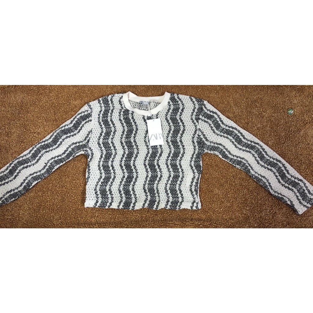 **ZARA** Áo len size S newtag