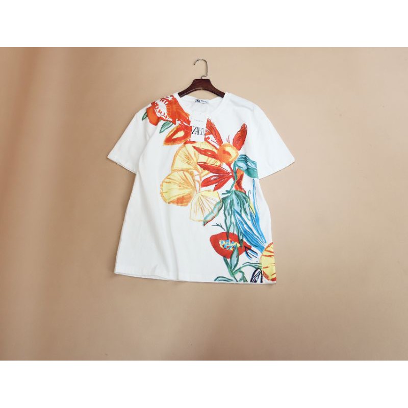 Áo phông nữ hoa 4D