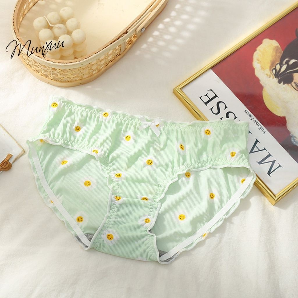 Quần lót su nữ MUNXUU họa tiết dâu nơ trẻ trung, chất liệu su mềm mại kháng khuẩn thoáng khí – QC21
