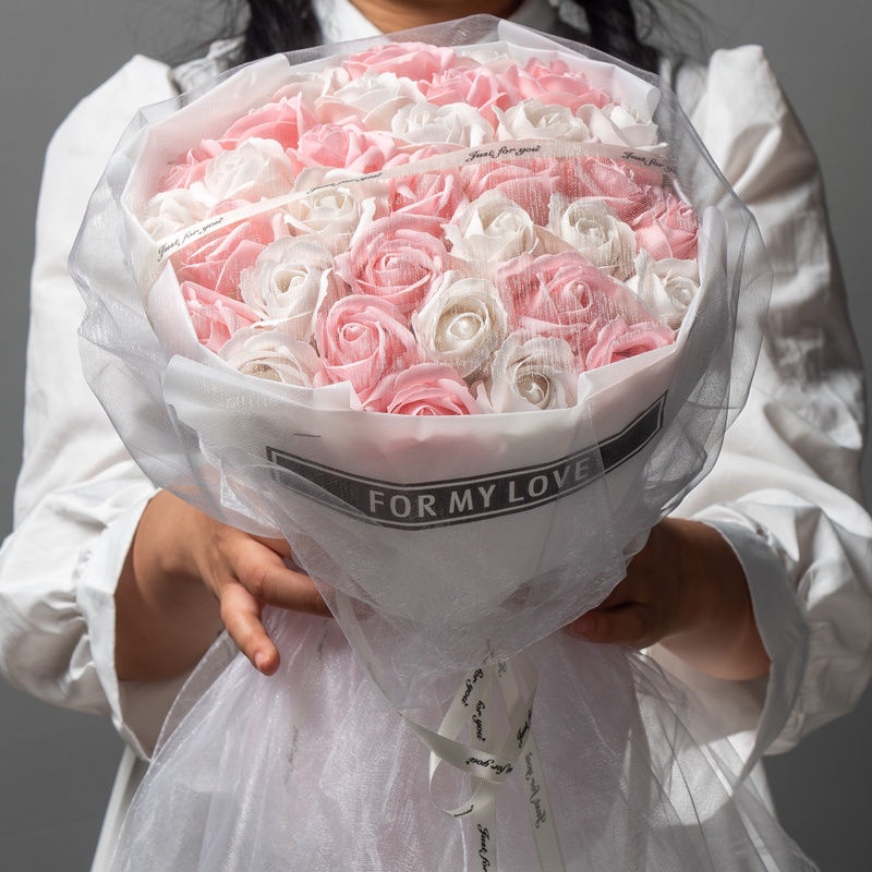 Bó Hoa Hồng Sáp Lãng Mạn Làm Quà Tặng Ngày Lễ Tình Nhân Cho Bạn Gái