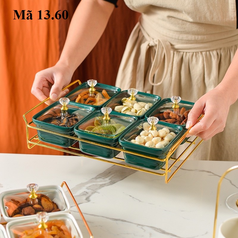 Khay mứt 4-6 ngăn nắp thủy tinh giá inox, hũ đựng mứt Tết: 13.60