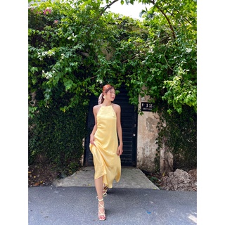ĐẦM LỤA DÀI VÀNG CỔ YẾM D342Y ELANIAS DRESS - TINFOUR