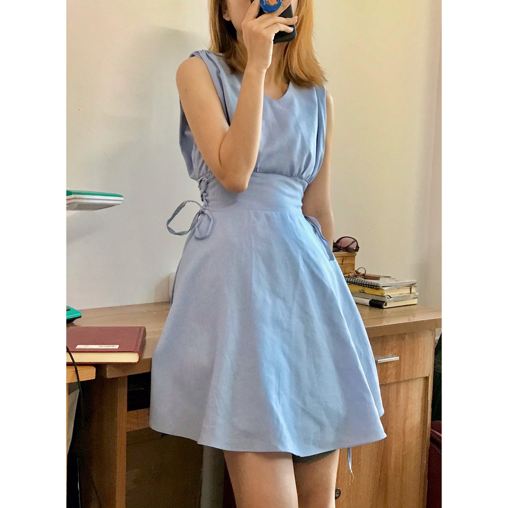 Váy sát nách xanh nước biển có buộc dây ở 2 bên eo hàng 2hand