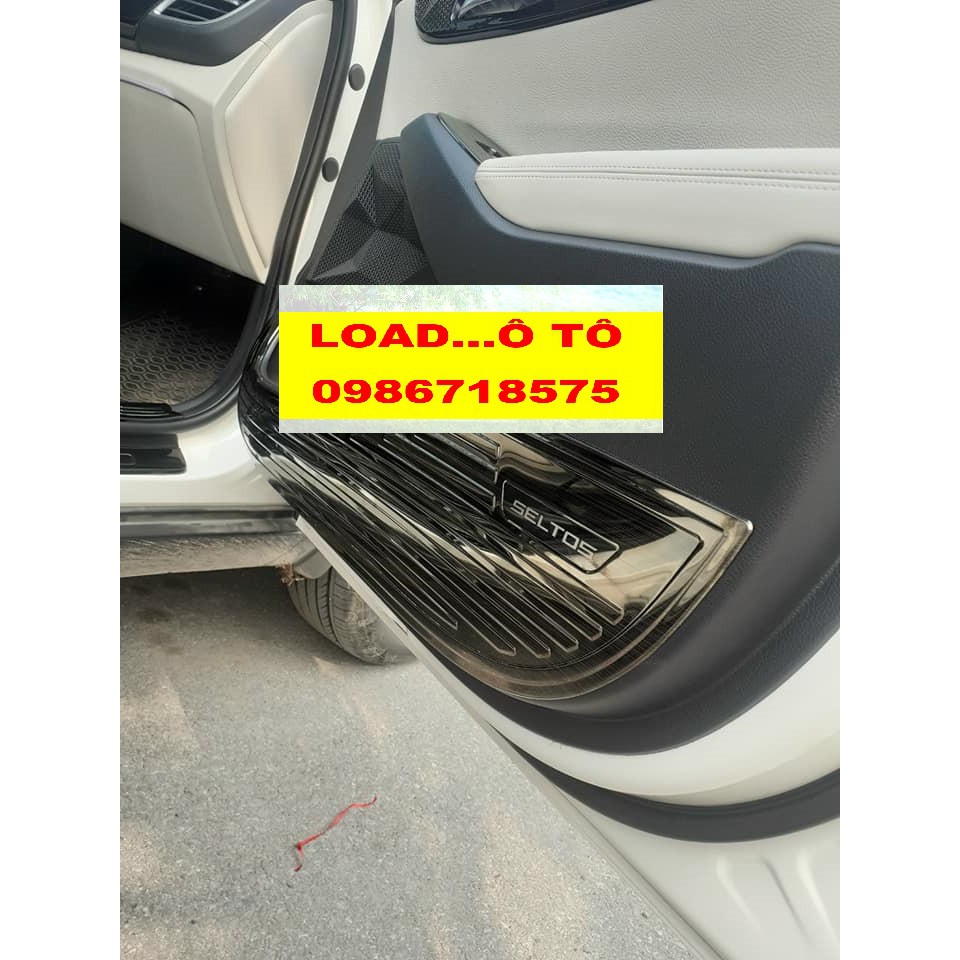 Ốp Tapli Cánh Cửa KIA Seltos Vân Titan Cao Cấp