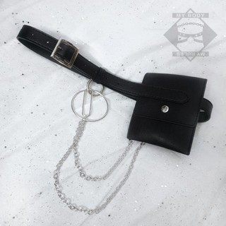 Dây nịt có túi và xích // Belt bag.