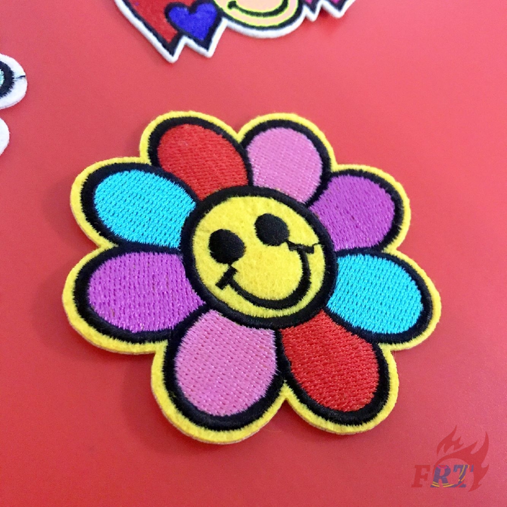 ☸ Nhãn Hiệu Thời Trang - Miếng Dán Ủi Hình Mặt Cười Thế Giới ☸ 1 Sticker Ủi Thêu Hình Hoa Hướng Dương/Mặt Trời/Trái Tim