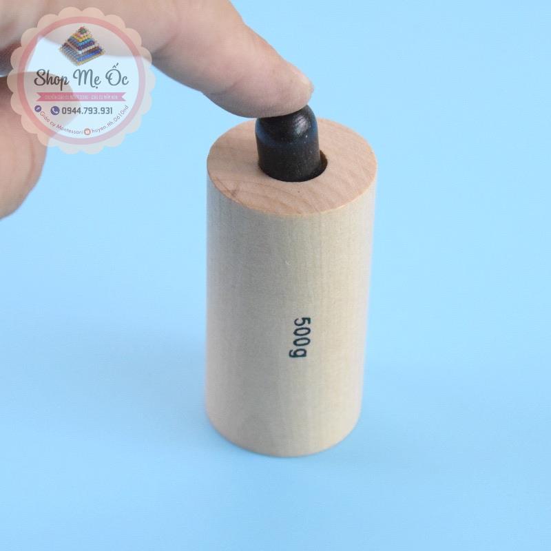 Phân biệt áp lực bằng tay Montessori (Pressure Cylinders)