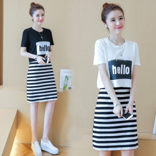 Sét áo thun in chữ và đầm suông 2 dây Qa24