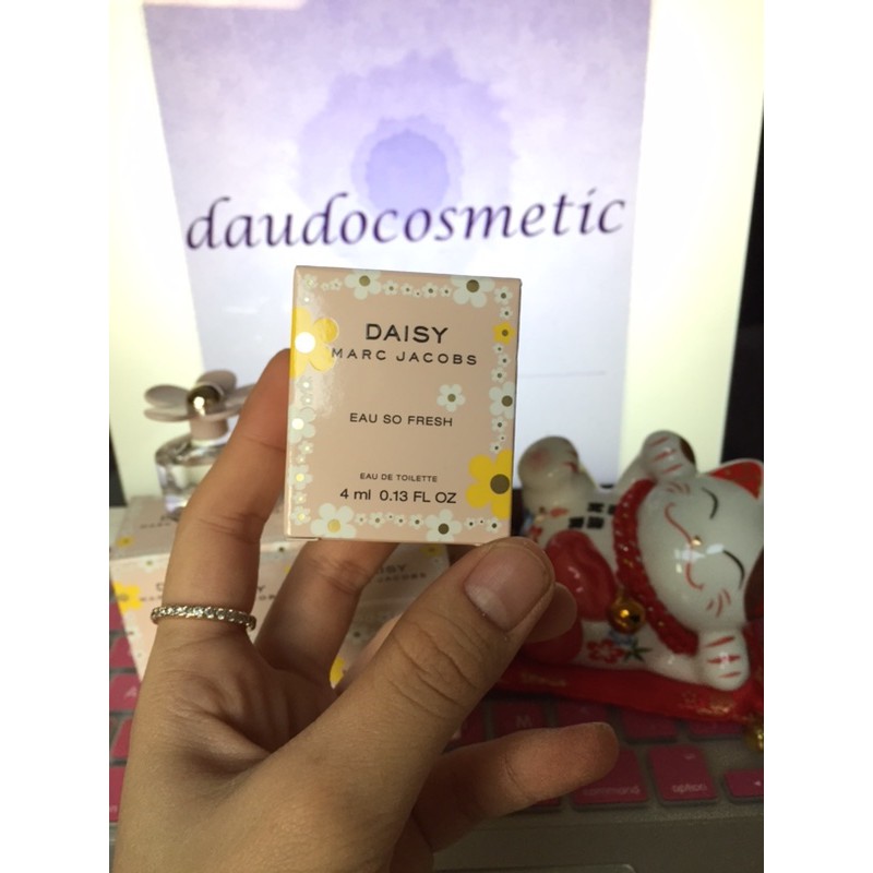 [ mini ] Nước hoa Marc Jacobs Daisy Eau So Fresh EDT 4ml | BigBuy360 - bigbuy360.vn