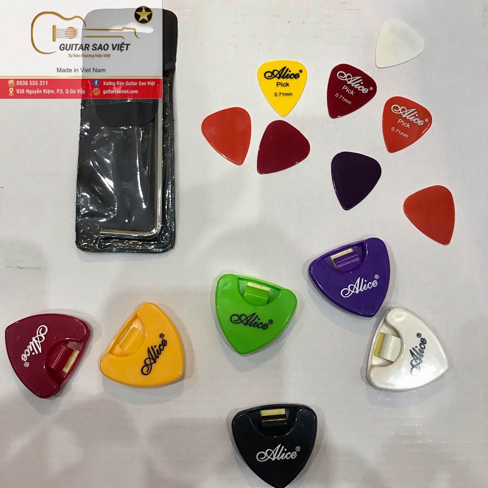 Com bo Ty chỉnh cần 3 pick 01 hộp đựng pick đàn guitar