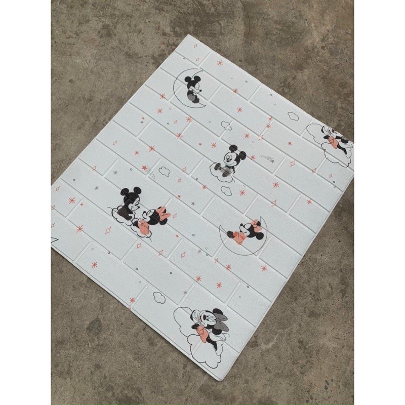 xốp dán tường hoạt hình 70x77cm | BigBuy360 - bigbuy360.vn
