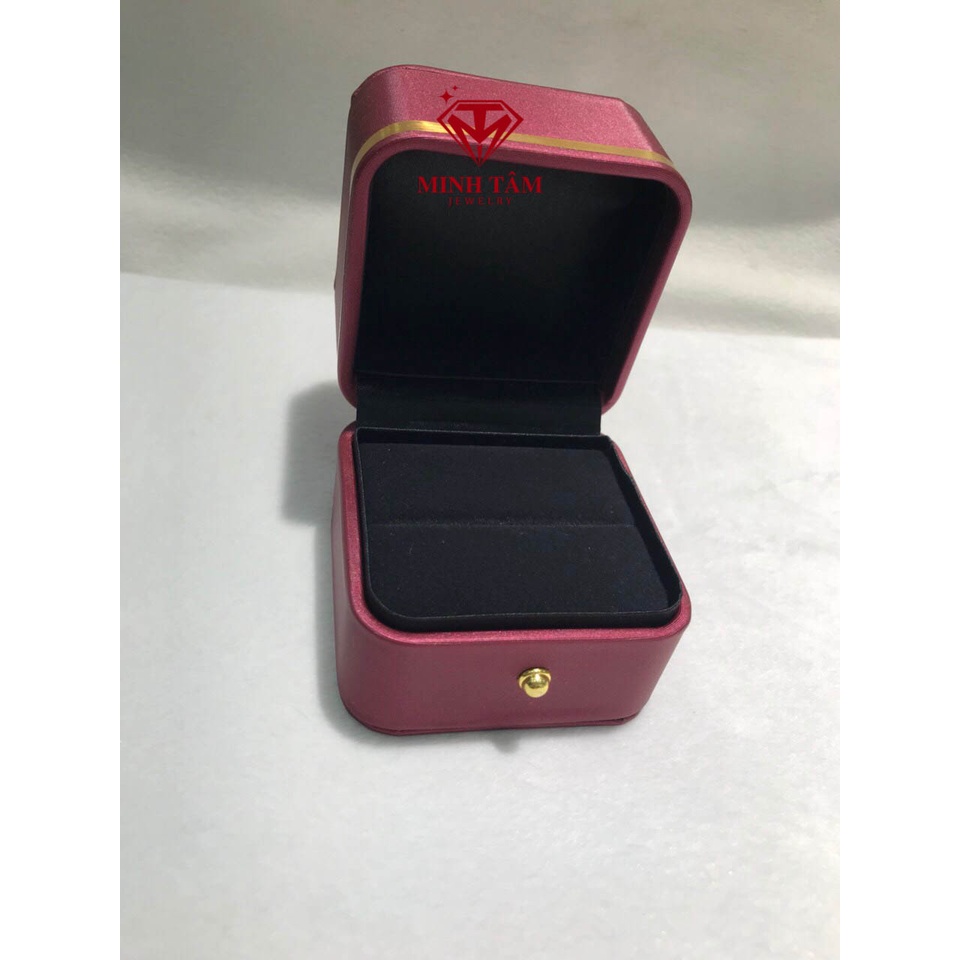 Hộp đựng nhẫn viền vàng lót lụa cao cấp Minh Tâm Jewelry