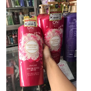 Sữa Tắm Nước Hoa ON: The Body Classic Pink 1000ml