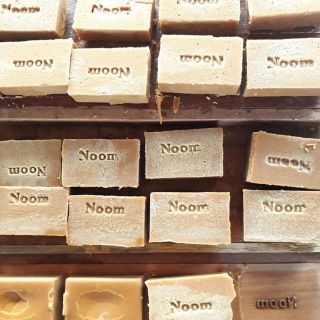 Đường mía thô Noom