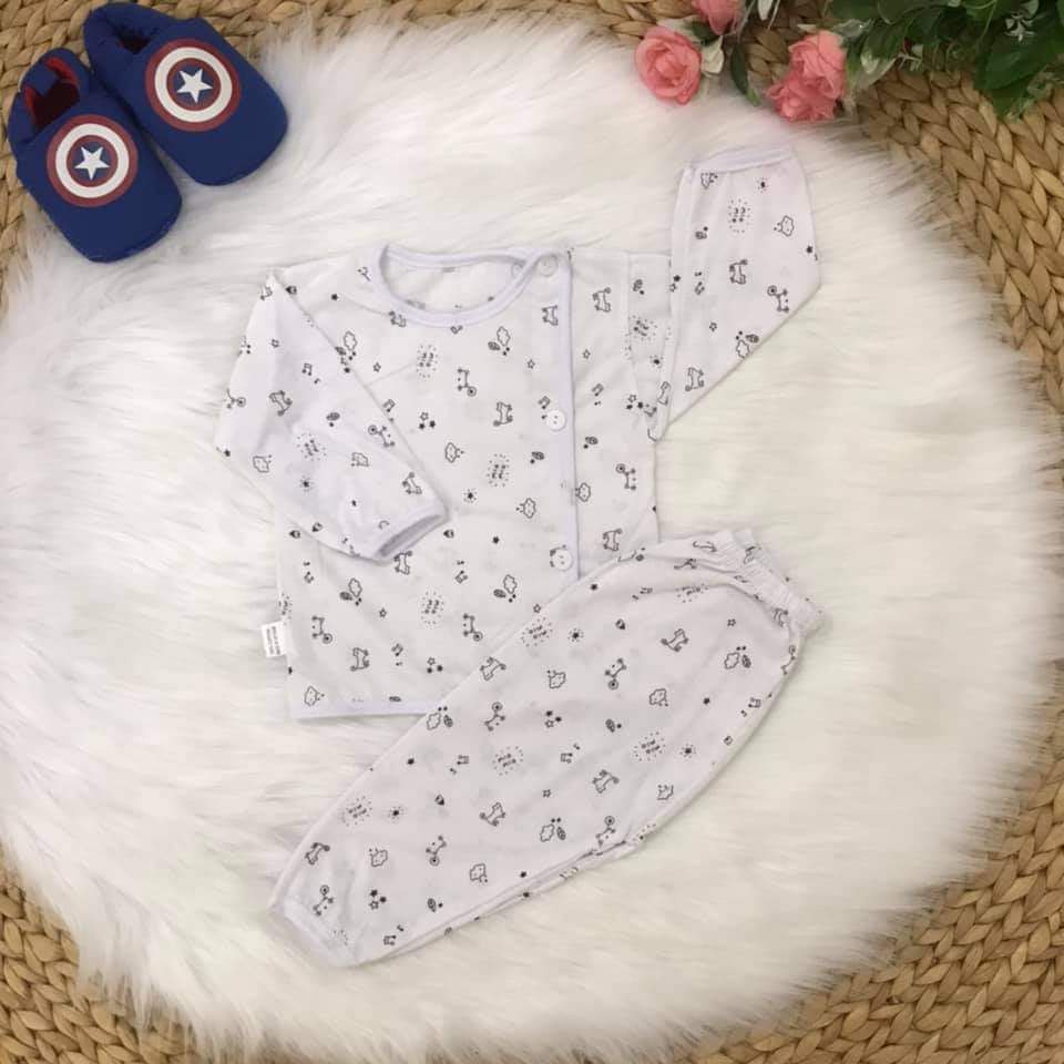 Set 5 bộ quần áo dài tay sơ sinh hoa nền trắng đẹp