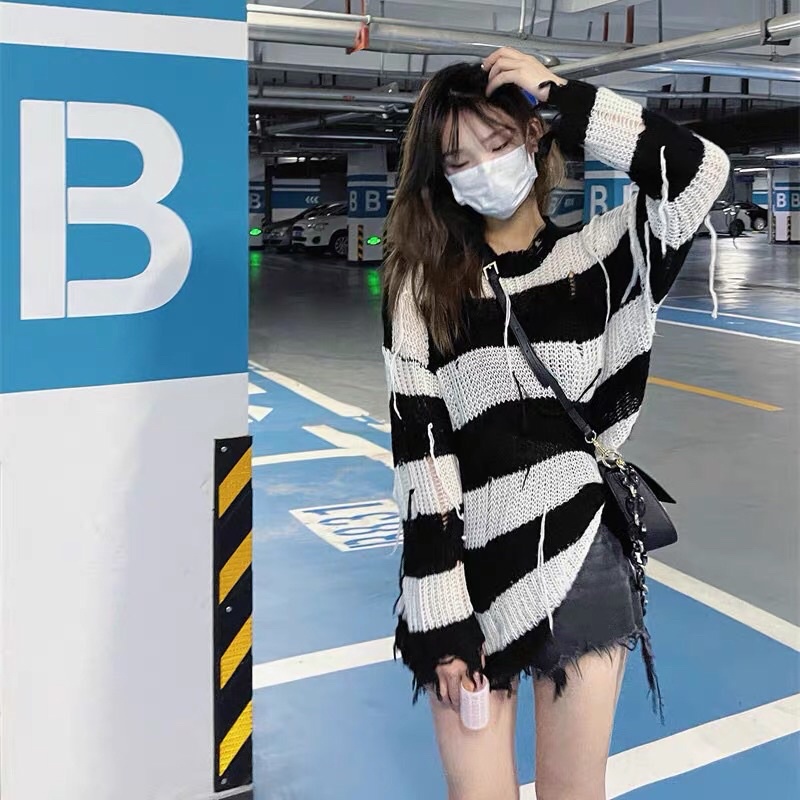 Áo len lưới rách ulzzang kẻ đen trắng rách cá tính HOT FASHIONITA 2021 KÈM 2 ẢNH THẬT CUỐI